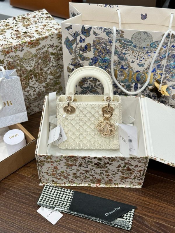 Dior Lady Womens White Replica Bags Pearls Embellishment 17cm (2)