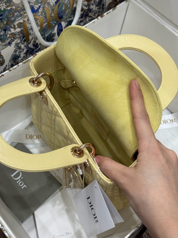 Dior Lady Womens Yellow Sheepskin Best Replica Bags 20cm (2)