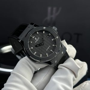 Hublot Classic Fusion Ceramic Black Movement SW300 Best Replica JJZ 42mm