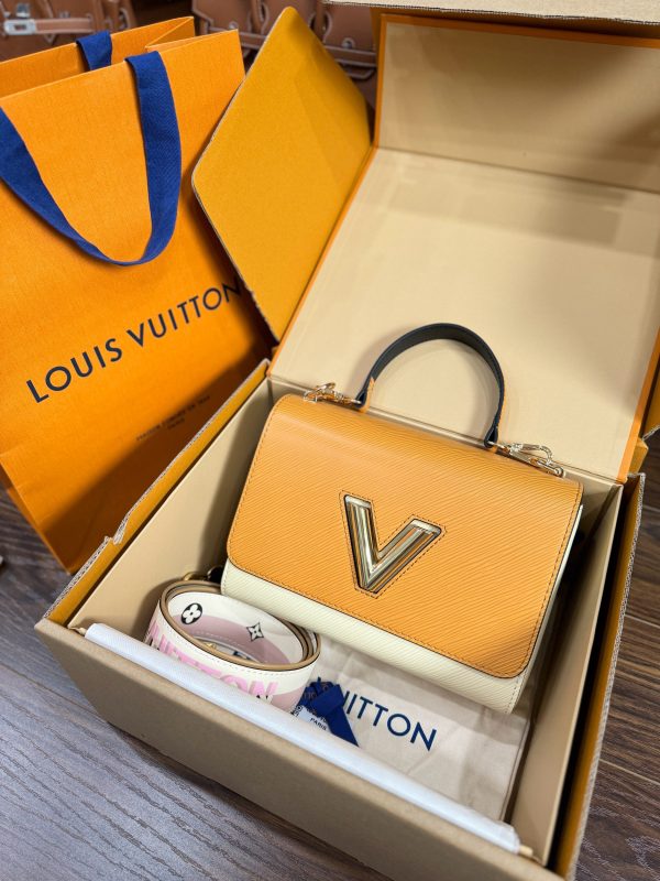 Louis Vuitton LV Twist Replica Handbags Cow Skin Women 23x17x9 (2)