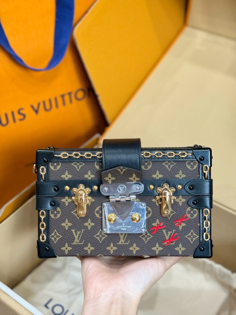 Louis Vuitton Petite Malle Monogram Womens Replica Bags 20x12x5cm (2)