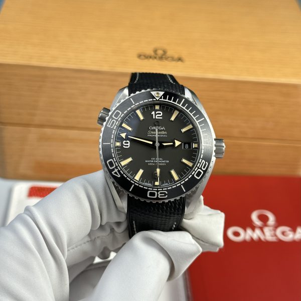 Omega Planet Ocean 600M Best Replica Black Color VS Factory (2)