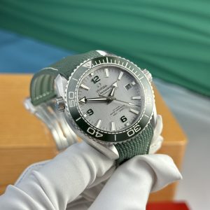 Omega Planet Ocean 600M Gray Dial Bezel Green Ceramic Best Replica VSF (1)