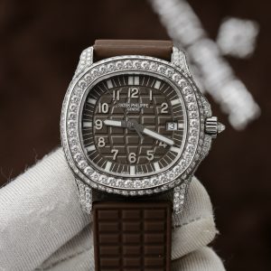 Patek Philippe Aquanaut 5067 Brown Customs Full Moissanite Diamonds (9)