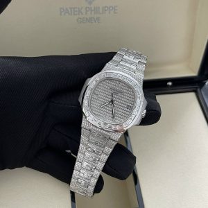 Patek Philippe Iced Out Nautilus 5719 Customs White Gold & CVD Diamonds Best Replica 40mm (4)