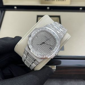 Patek Philippe Iced Out Nautilus 5719 Customs White Gold & CVD Diamonds Best Replica 40mm (4)