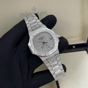 Patek Philippe Iced Out Nautilus 5719 Customs White Gold & CVD Diamonds Best Replica 40mm (4)