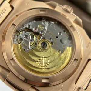 Patek Philippe Nautilus 5711 Refined Version Gold Wrapped Best Replica Watch 40mm (1)