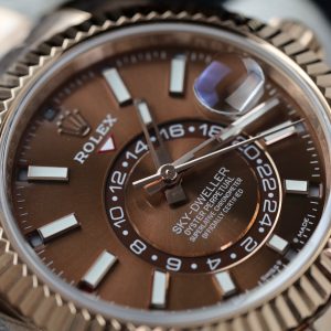 Đồng Hồ Rolex Sky-Dweller Bọc Vàng 18K Mặt Chocolate Chế Tác 1:1 phiên bản chế tác Hong Kong có sẵn tại DWatch Luxury.