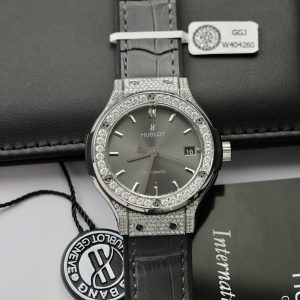 Hublot Classic Fusion Customs Moissanite Diamonds Gray Dial Best Replcia 38mm (1)