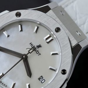 Hublot Classic Fusion Mother Of Pearl Dial Best Replica HB Factory 33mm