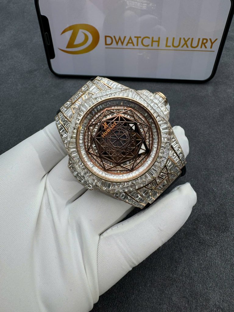 Hublot Sang Bleu Real Gold 18K Full Diamonds Baguette 45mm (1)