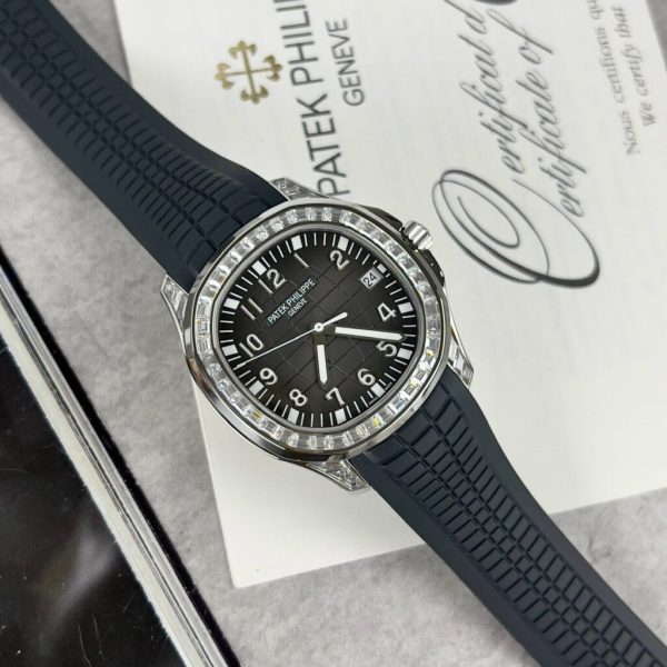 Patek Philippe Aquanaut 5167G Diamonds Replica Watch GR Factory 42mm (1)