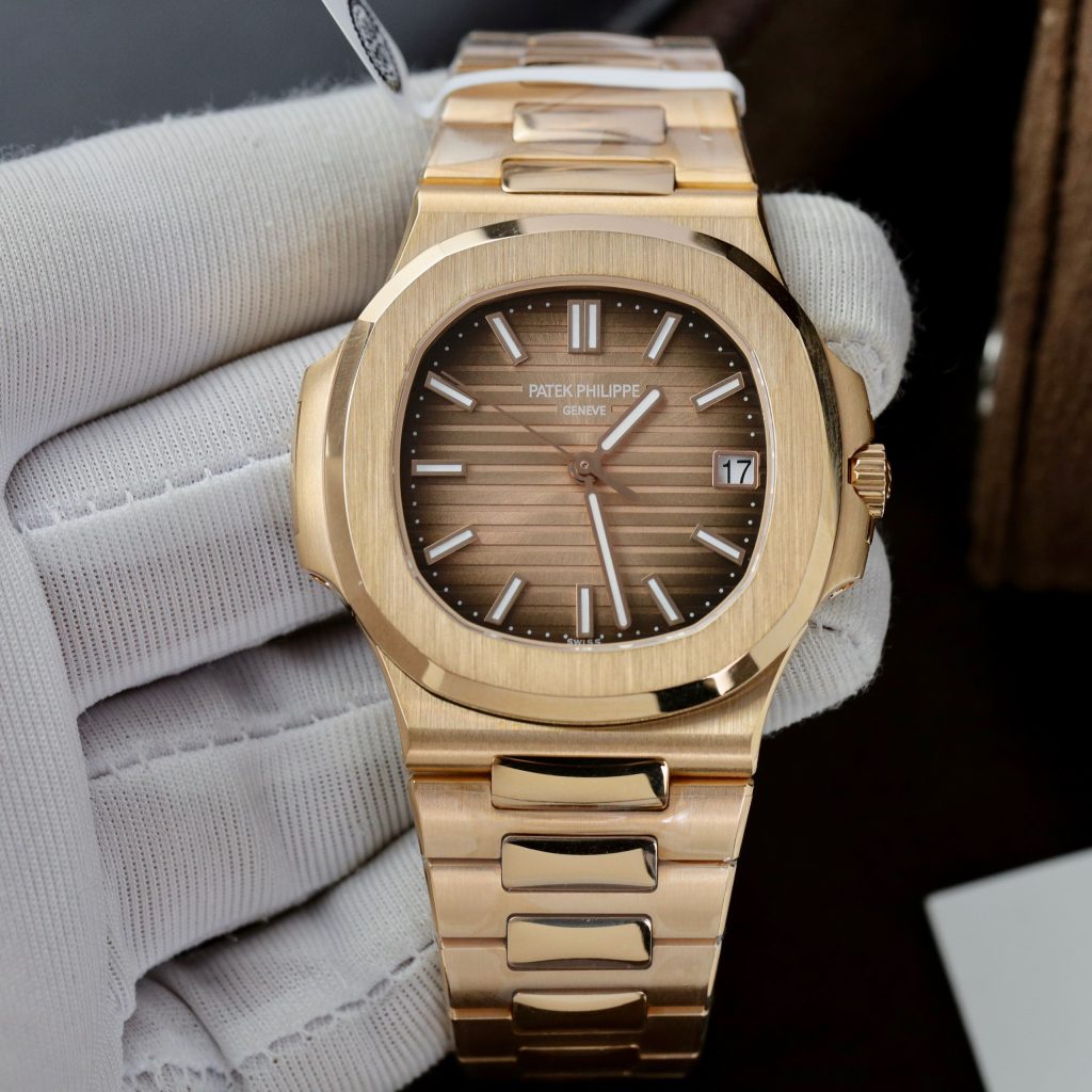 Patek Philippe Nautilus 5711 Gold Wrapped Best Replica 3K Factory 40mm (12)