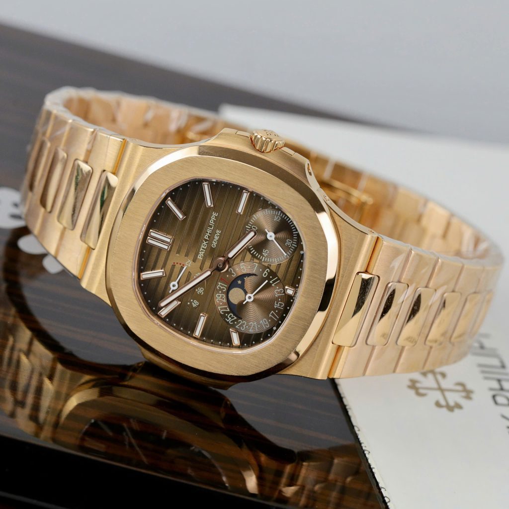 Patek Philippe Nautilus 5712R Gold Wrapped Refined Version Best Replica Watch PPF 40mm (2)