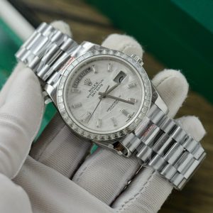 Rolex Day-Date Meteorite Dial Customs Moissanite Diamonds 40mm (10)