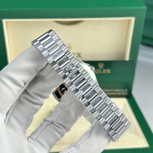 Rolex Day-Date Mother Of Pearl Dial Best Replica Watch QF Factory 36mm (9)