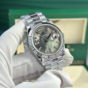 Rolex Day-Date Mother Of Pearl Dial Best Replica Watch QF Factory 36mm (9)