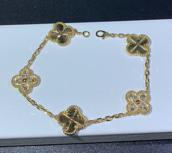 Van Cleef & Arpels Vintage Alhambra 5 Motifs Bracelet Custom Natural Diamond 18K Gold (2)