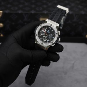 Hublot Big Bang Chronograph Black Dial Replica Watch Custom Moissanite Diamonds 44mm (2)