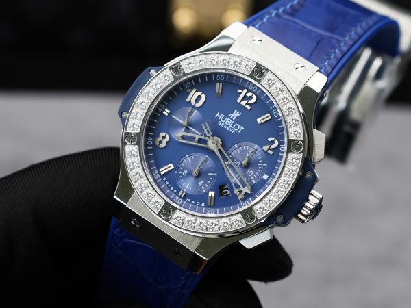 Hublot Big Bang Chronograph Blue Dial Replica Watches Custom Moissanite Diamonds 44mm (2)