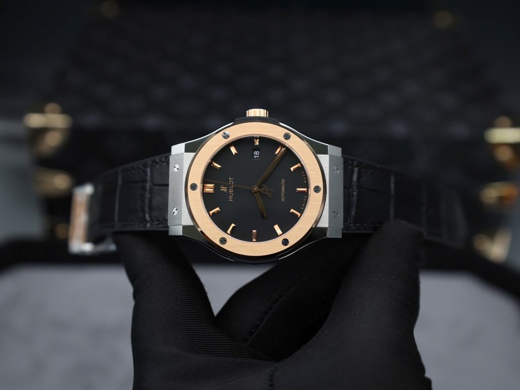 Hublot Classic Fusion Replica 11 Watch Benzel King Gold 42mm (2)