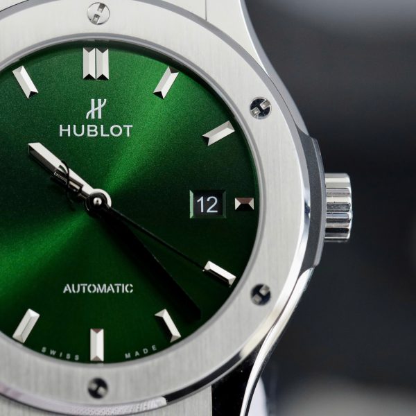 Hublot Classic Fusion Titanium Green Dial Best Replica Watch JJF Factory 2024 (8)