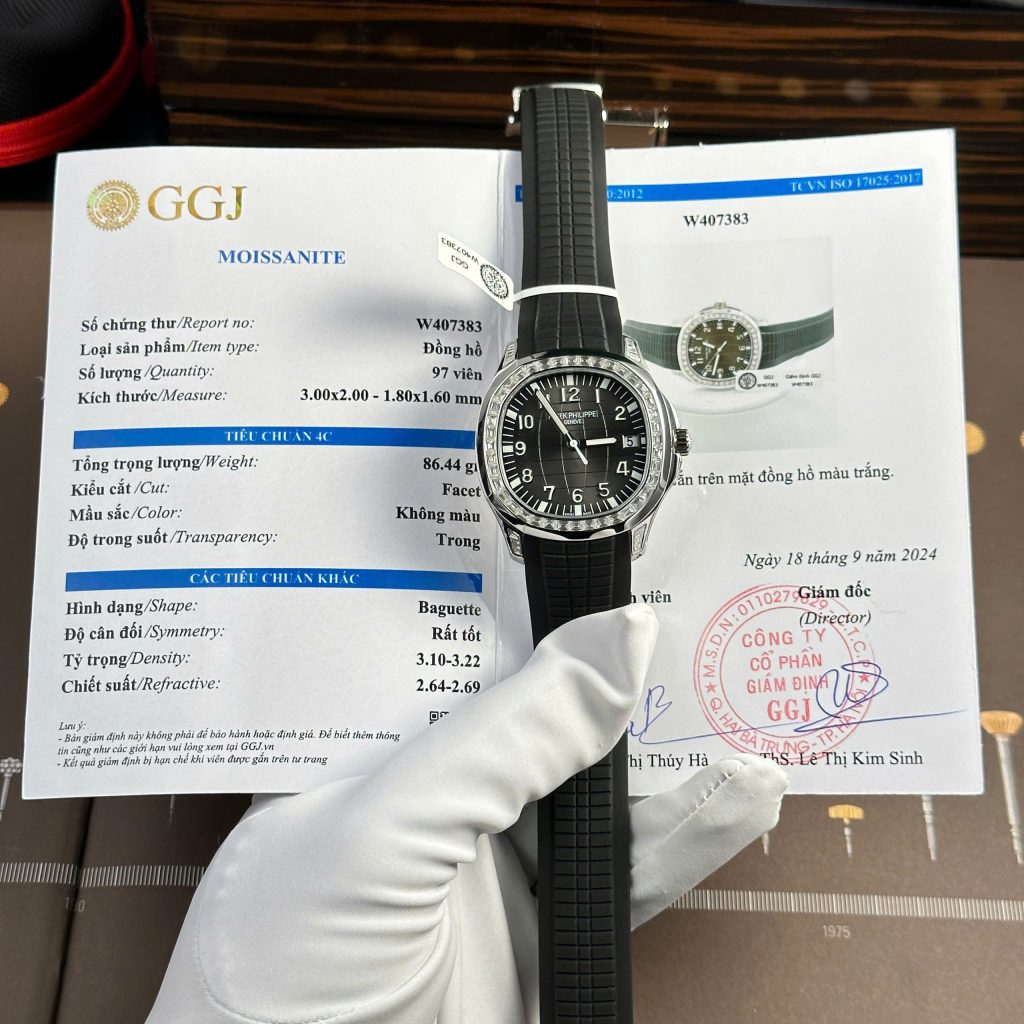 Patek Philippe Aquanaut 5167 Best Replica Watch Custom Moissanite Baguette 40mm (2)