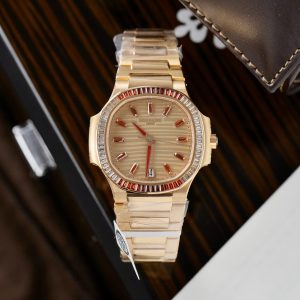 Patek Philippe Nautilus 7118-1300R Replica Watch Custom Gold Wrapped 35 (2)