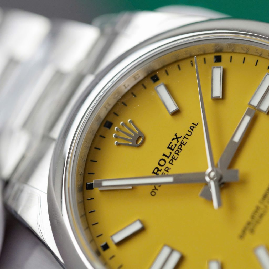 Rolex Oyster Perpetual 124300 Best Replica Watch Yellow Dial VS Factory 41mm (2)