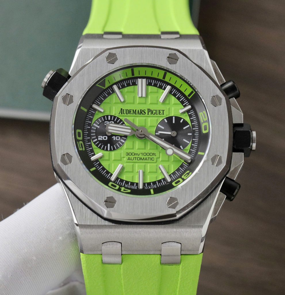 Audemars Piguet Royal Oak Offshore Diver Chronograph Replica 11 Watch Green 42mm (2)