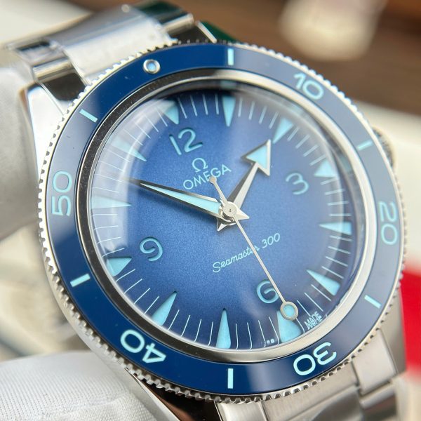 Omega Seamaster 300 Co-Axial Master Chronometer Summer Blue Replica Watch VS Factory 41mm (2)