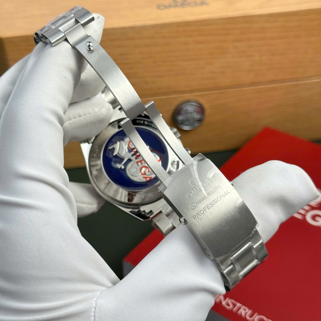 Omega Speedmaster Apollo 13 Silver Snoopy Replica 11 Watch OM Factory 42mm (2)