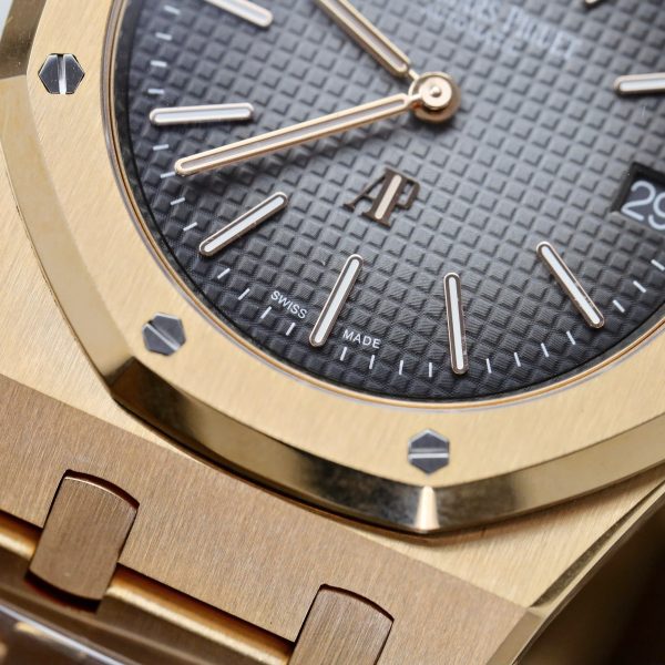 Audemars Piguet Royal Oak Jumbo 16202 Replica Watch Custom Gold Wrapped ZF Factory 39mm (2)