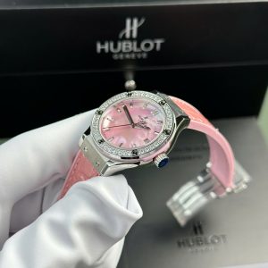 Hublot Classic Fusion Replica 11 Watch Pink Mother Of Pearl Dial 33mm (1)