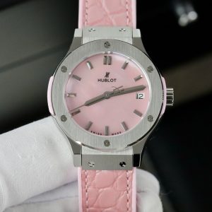 Hublot Classic Fusion Replica 11 Watch Womens Dial Mother Of Pearl Pink 33mm (2)