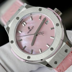 Hublot Classic Fusion Replica 11 Watch Womens Dial Mother Of Pearl Pink 33mm (2)