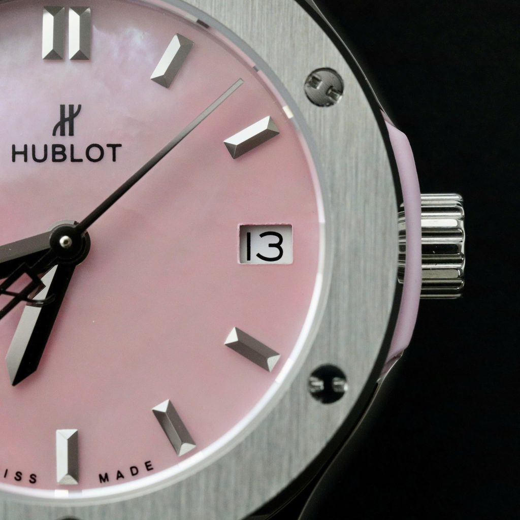 Hublot Classic Fusion Replica 11 Watch Womens Dial Mother Of Pearl Pink 33mm (2)