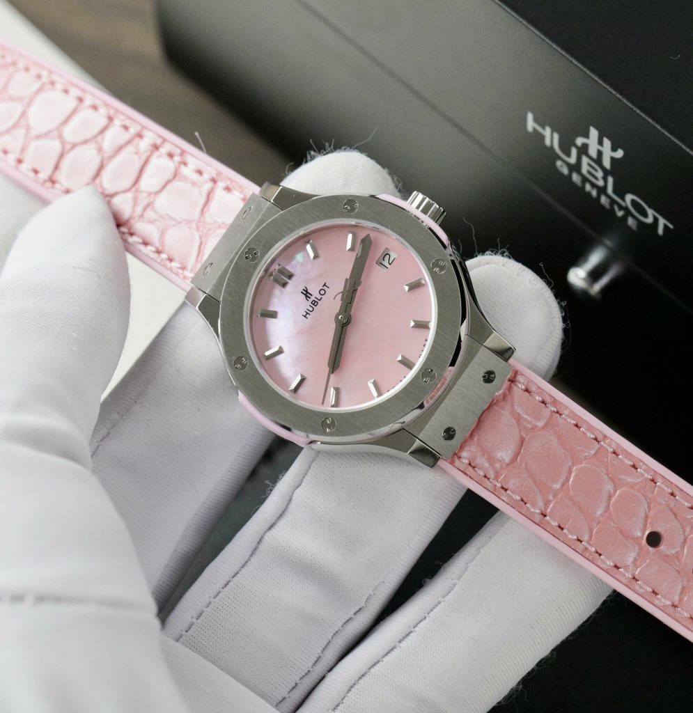 Hublot Classic Fusion Replica 11 Watch Womens Dial Mother Of Pearl Pink 33mm (2)